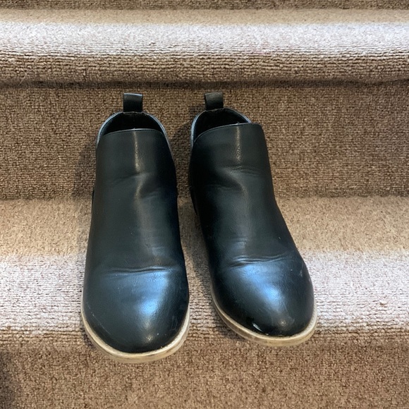 Vepose Black booties - Picture 9 of 12